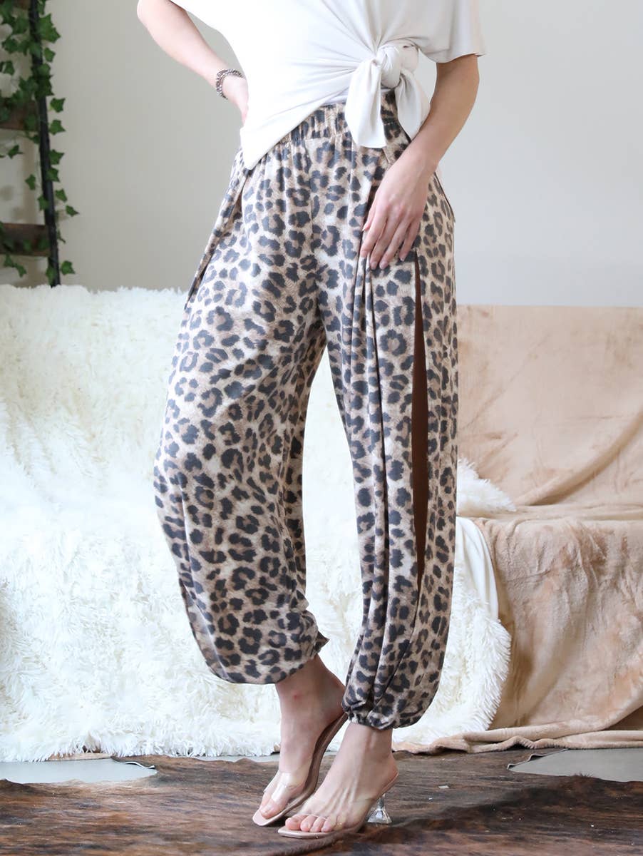 ",....SI-22053 Leopard Print Side Split Yoga Pants