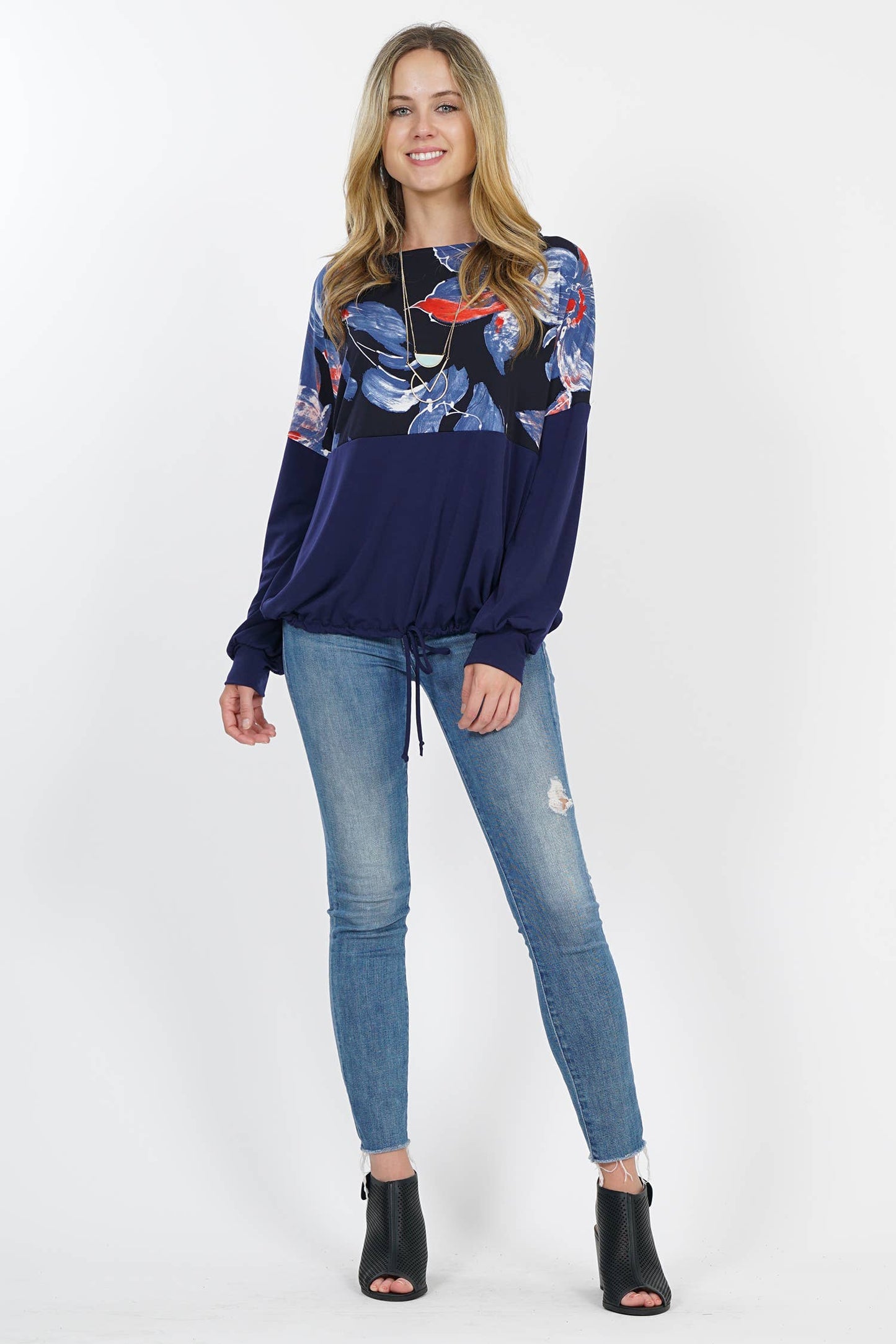 ",._ SI-10522 Print color block drawstring blouson top